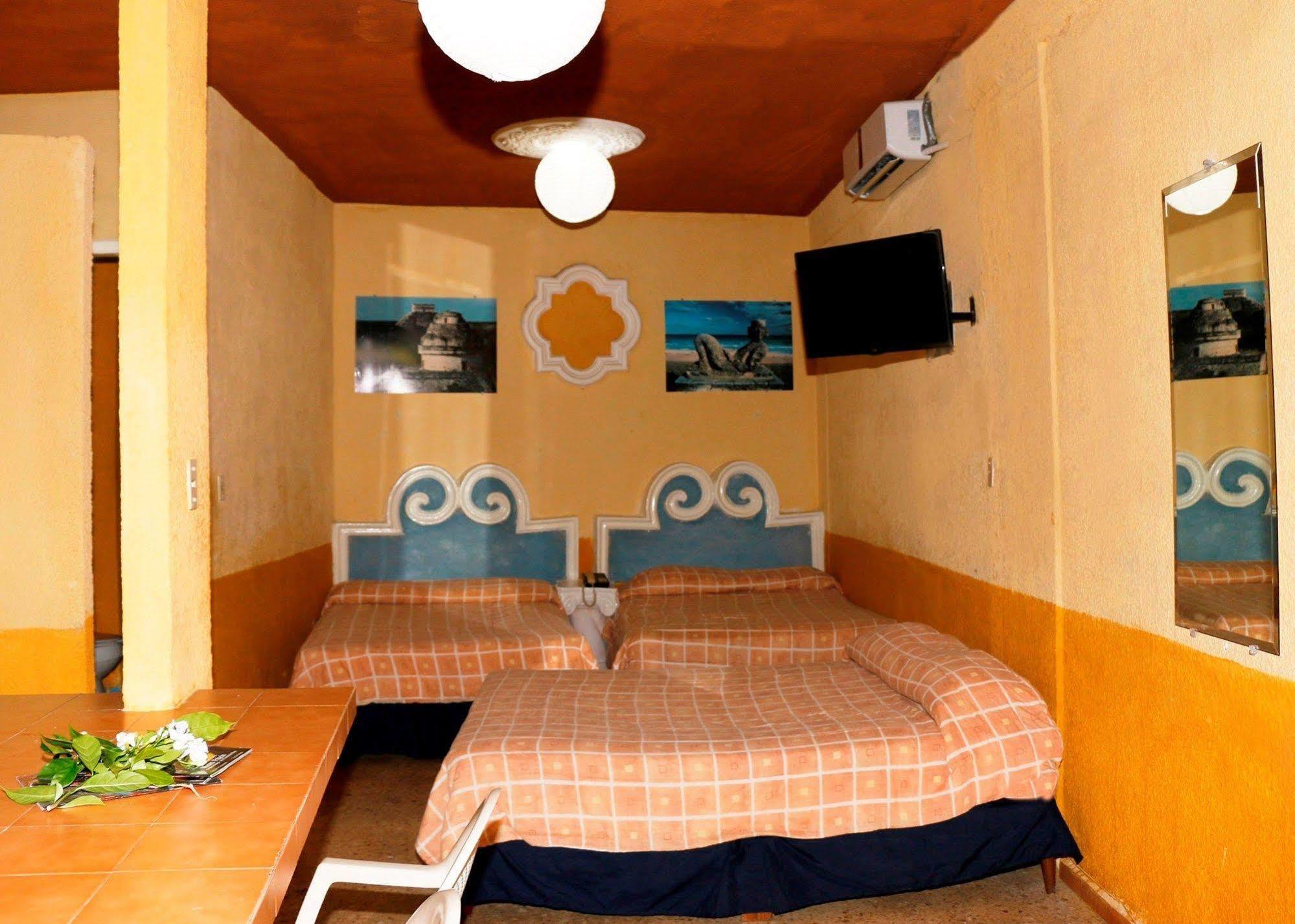 Hotel Suites Elia Noemi Мерида Экстерьер фото