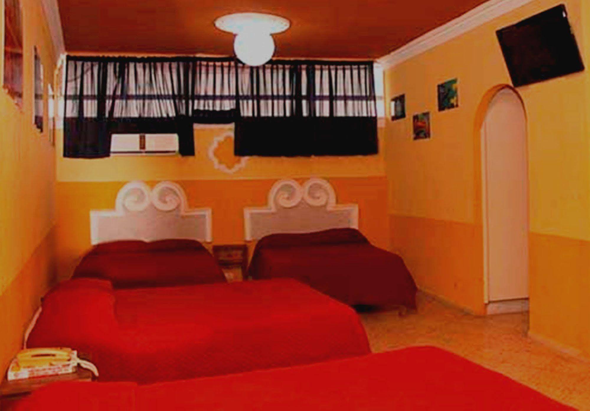 Hotel Suites Elia Noemi Мерида Экстерьер фото