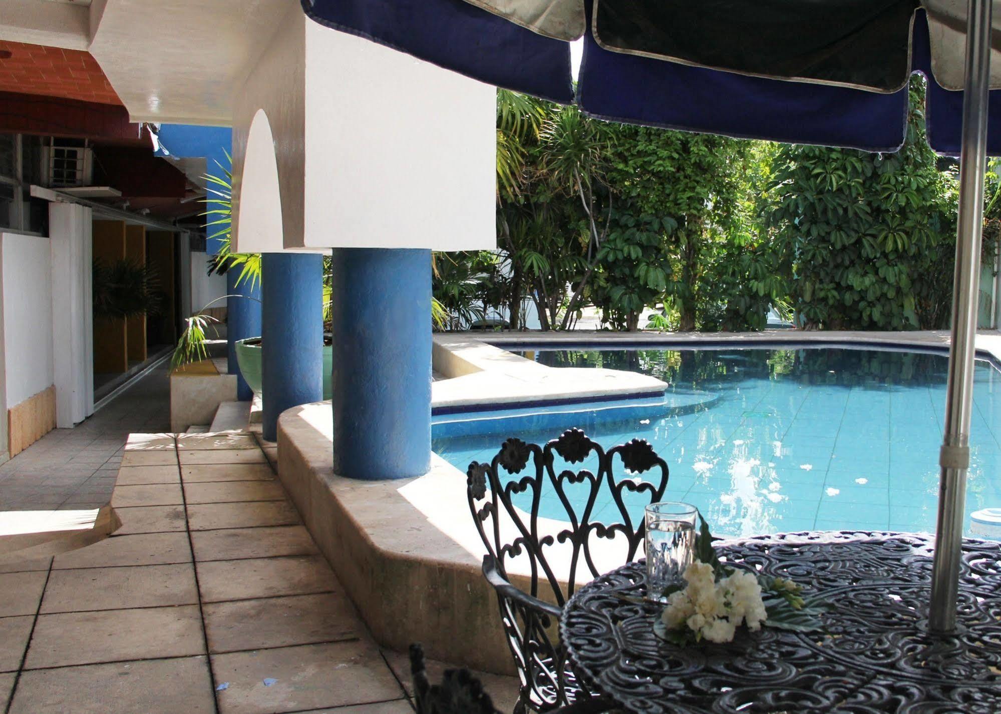 Hotel Suites Elia Noemi Мерида Экстерьер фото